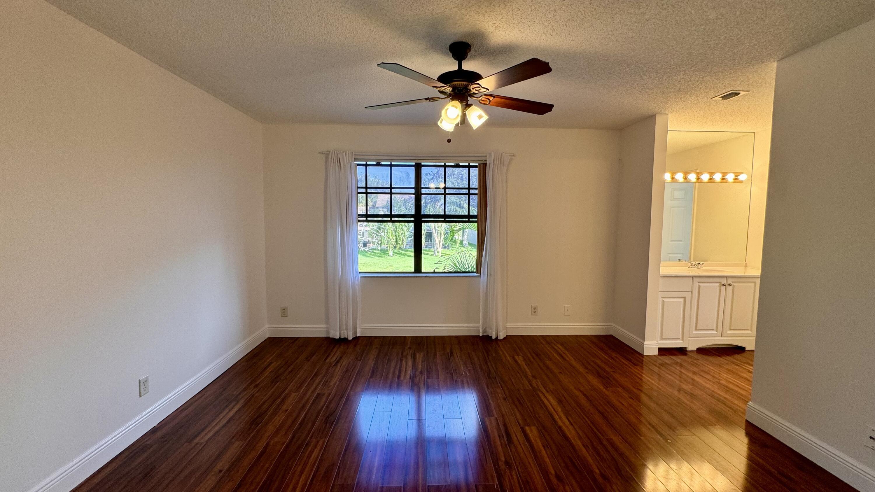 WELLINGTON TR 42B - Residential