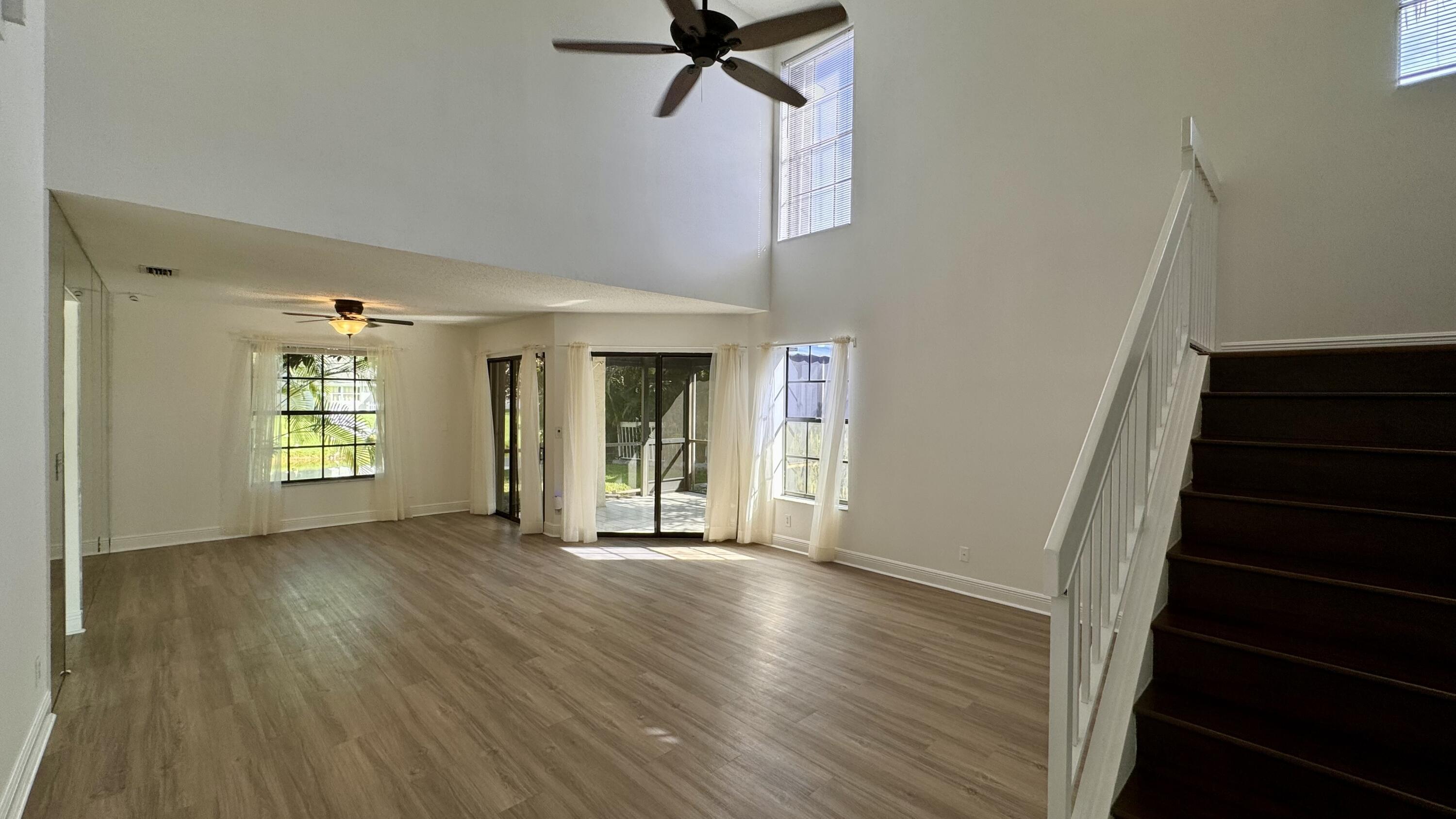 WELLINGTON TR 42B - Residential