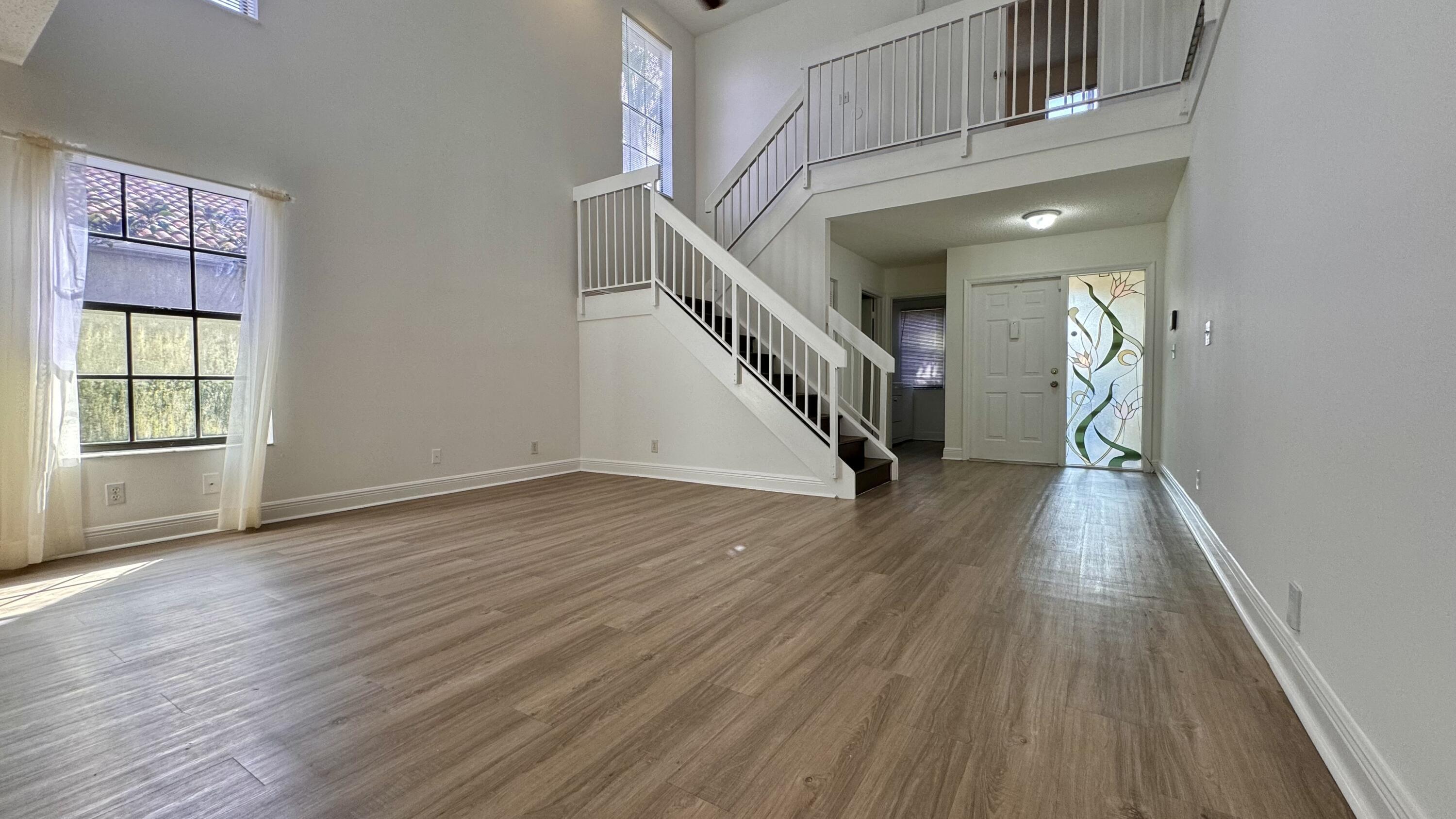 WELLINGTON TR 42B - Residential