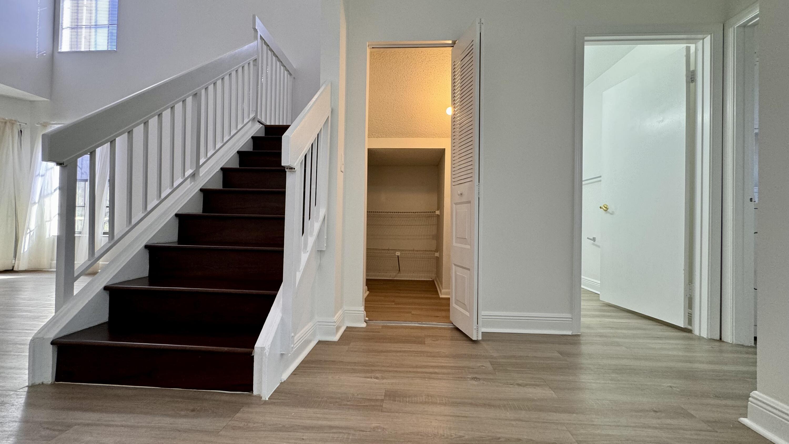 WELLINGTON TR 42B - Residential