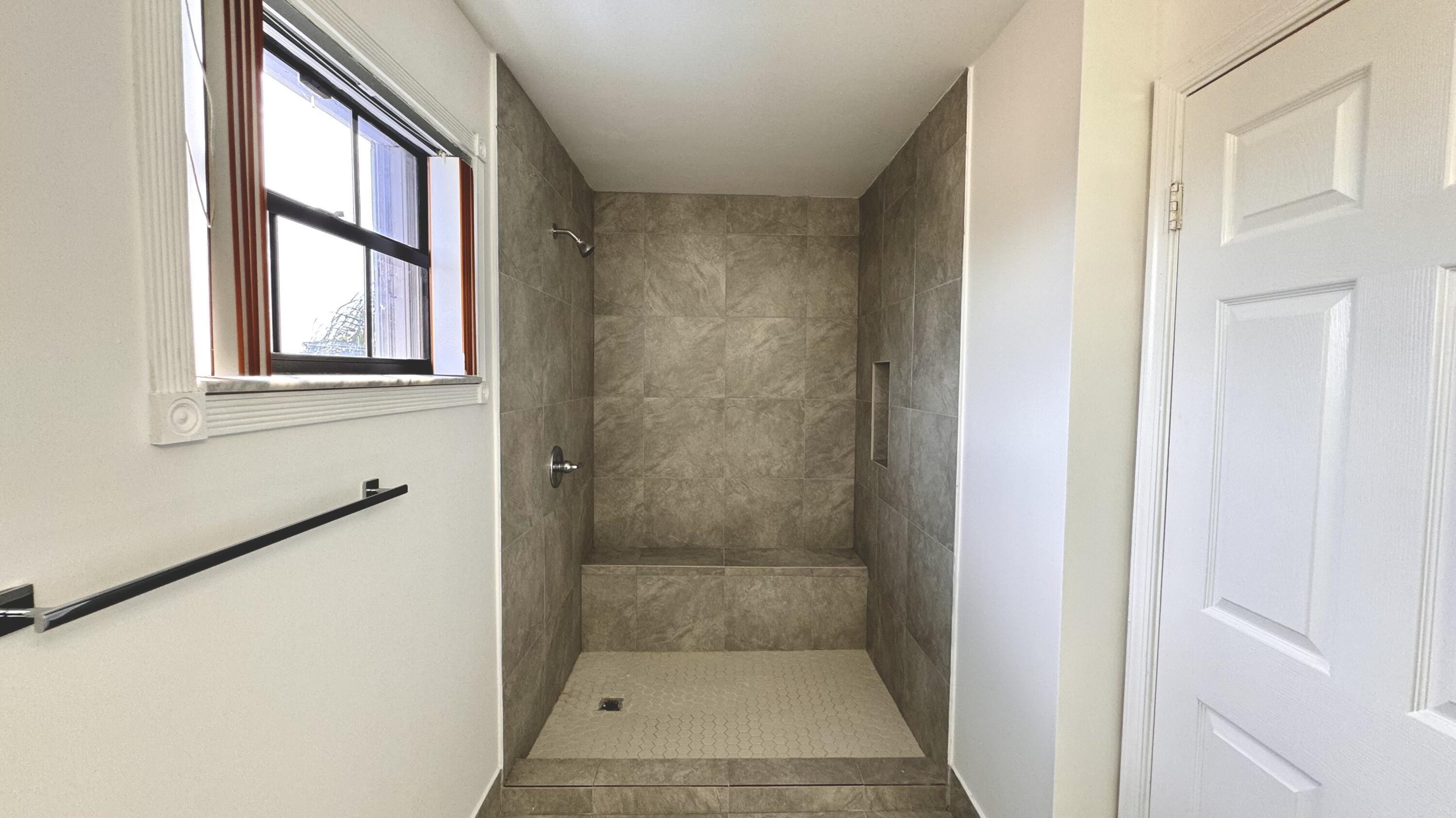 WELLINGTON TR 42B - Residential