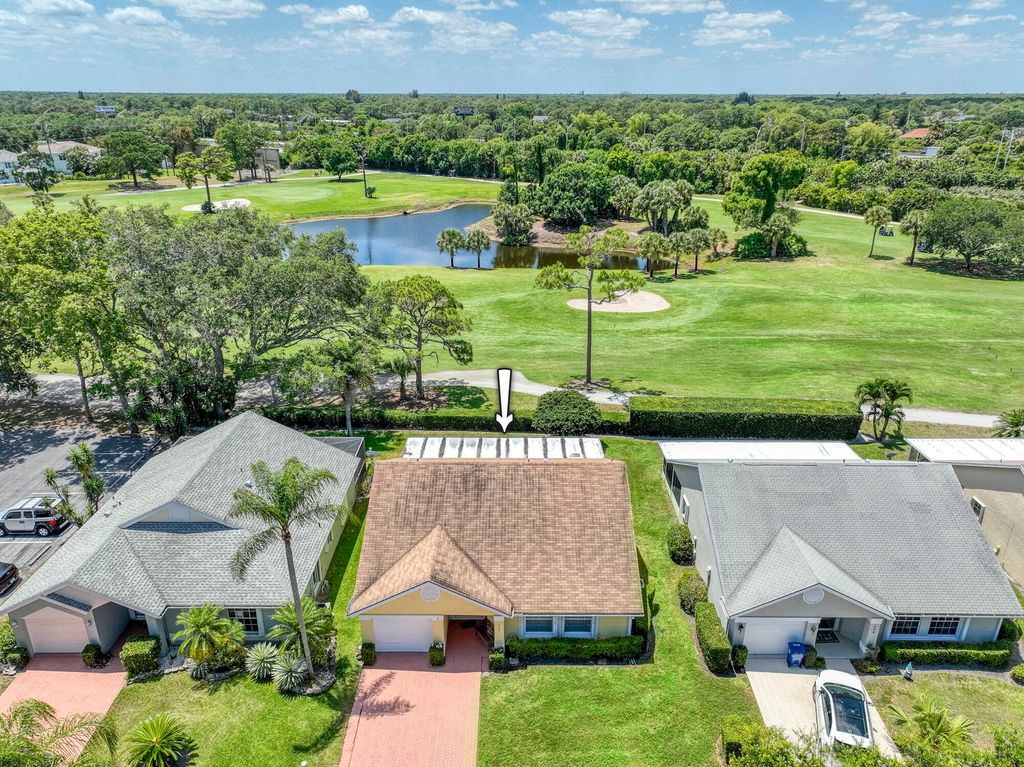 Photo of 310 Moccasin Trail W, Jupiter, FL 33458 (MLS # R10982169)