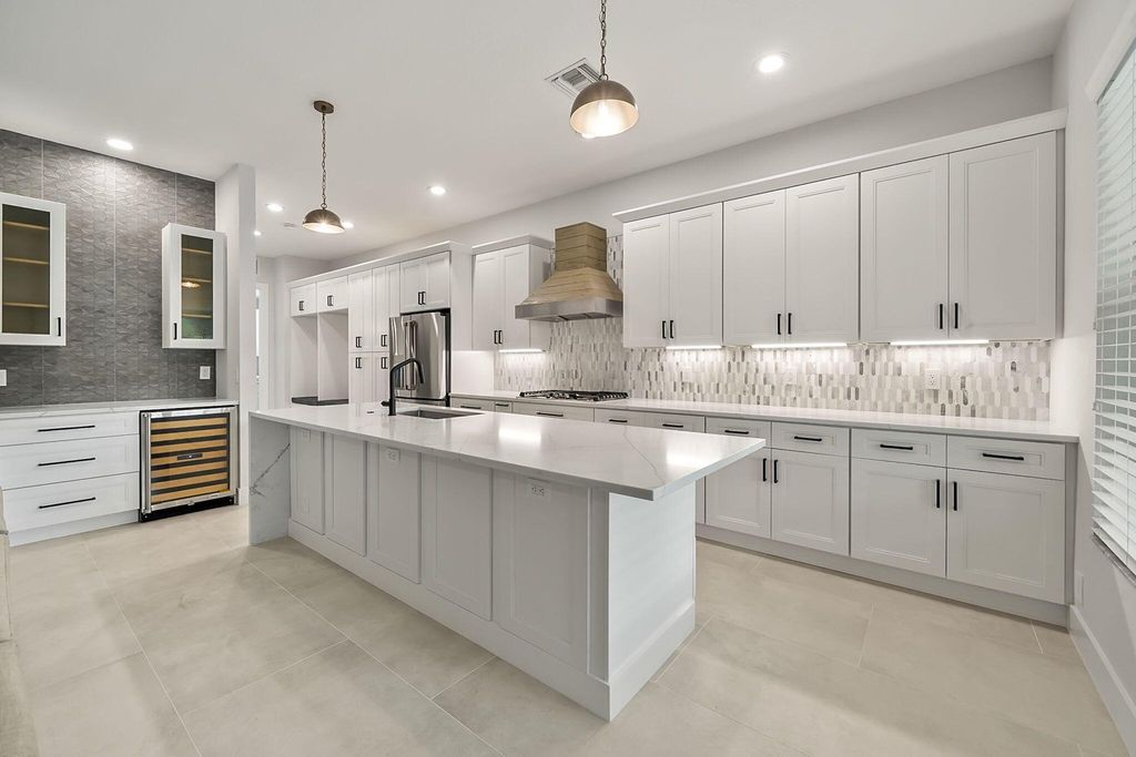 Photo of 147 Via Condado Way, Palm Beach Gardens, FL 33418 (MLS # R11079414)