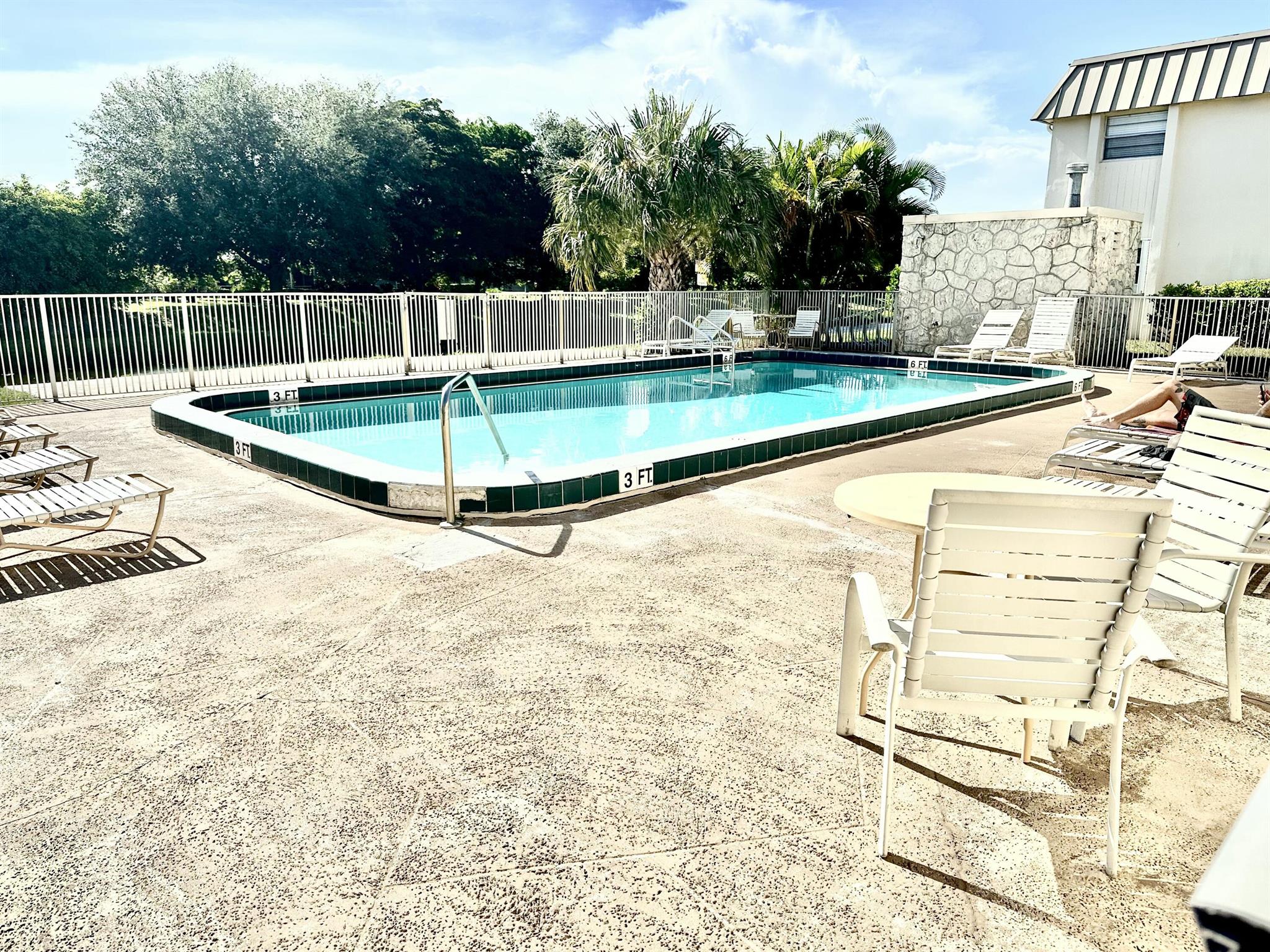 10821 N Military Trail 21