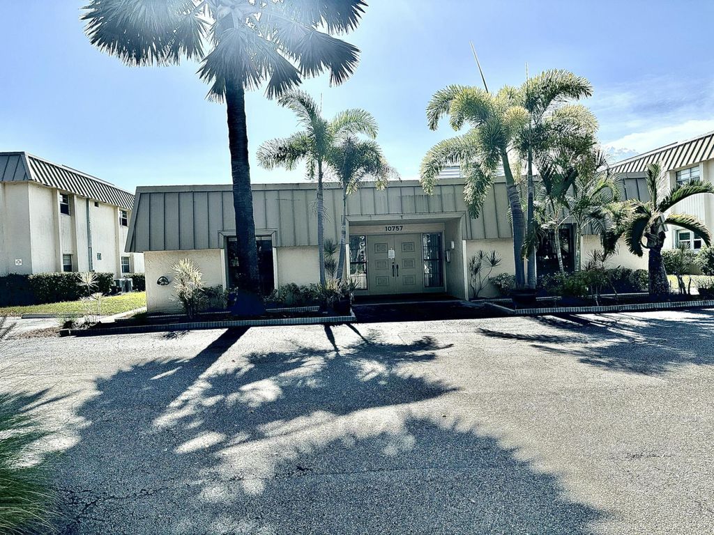Photo of 10821 N Military Trail #21, Palm Beach Gardens, FL 33410 (MLS # R11113201)