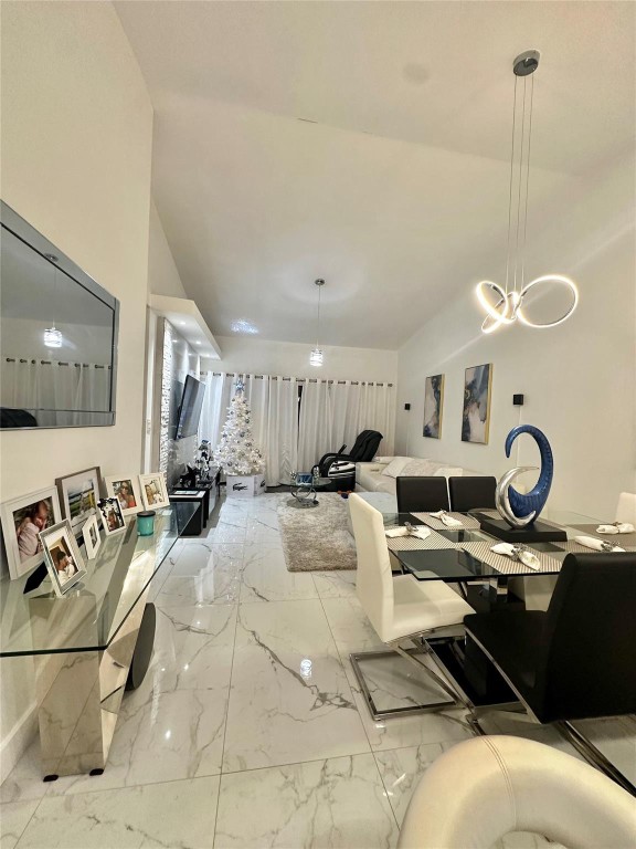 KARANDA VILLAGE II-B COND - Residential