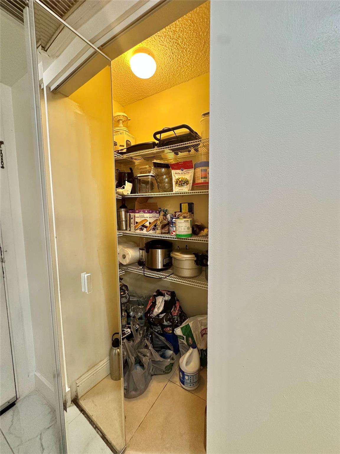 KARANDA VILLAGE II-B COND - Residential