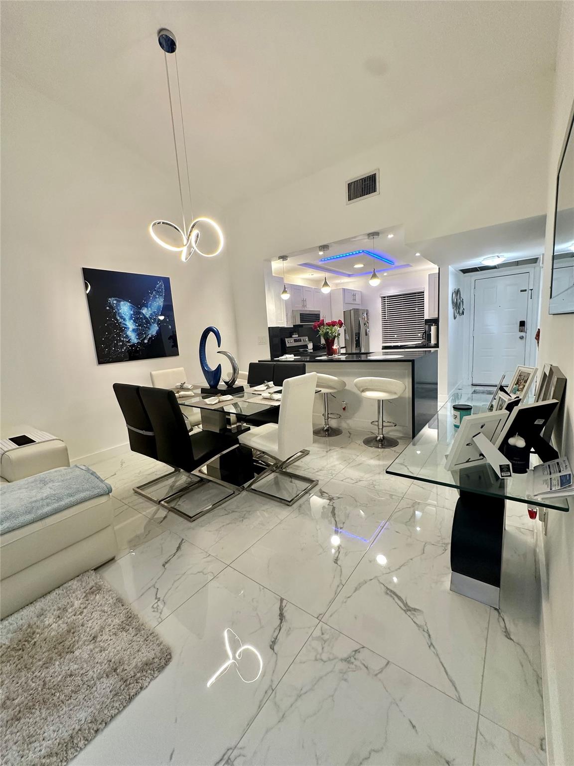 KARANDA VILLAGE II-B COND - Residential