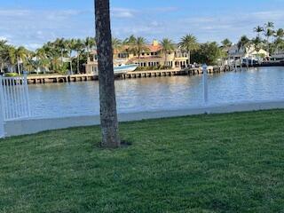 SNUG HARBOR GARDENS CONDO - Residential