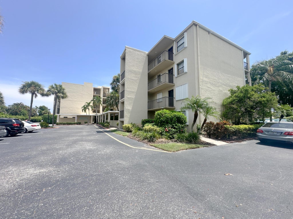 Photo of 890 N FEDERAL Highway #409, Lantana, FL 33462 (MLS # B26068139)