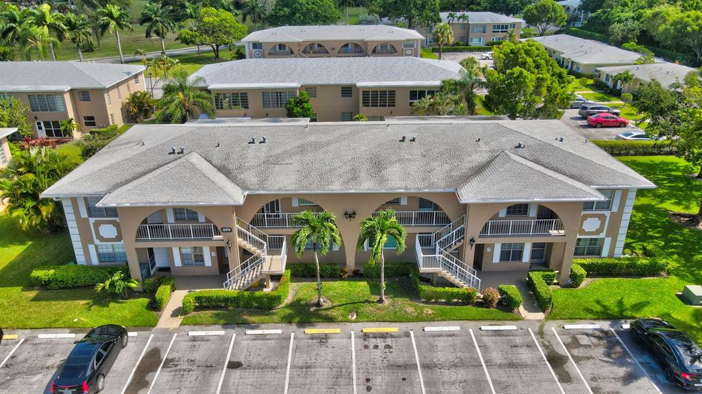 PALM GREENS - Residential