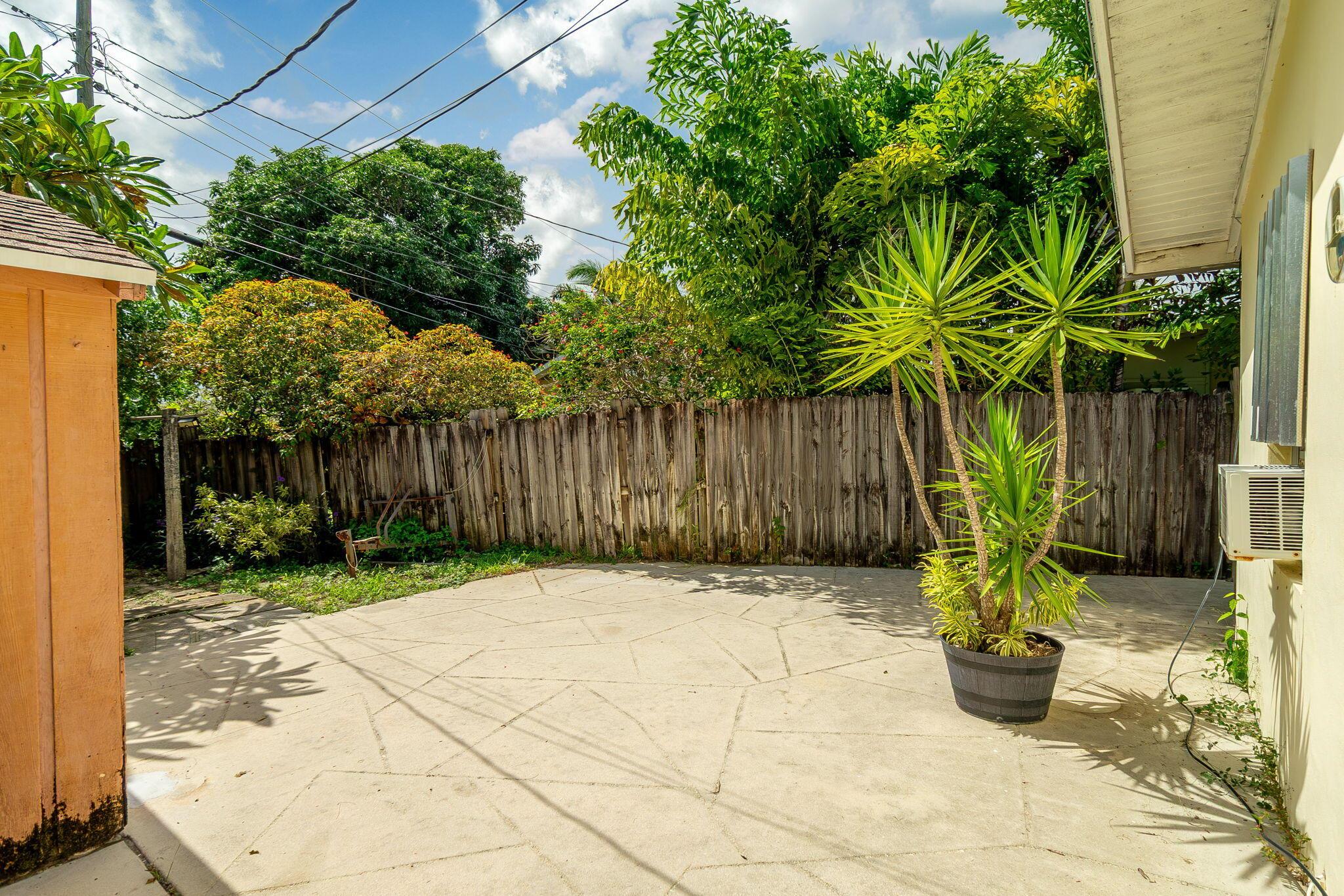 LANTANA HEIGHTS 5 - Residential