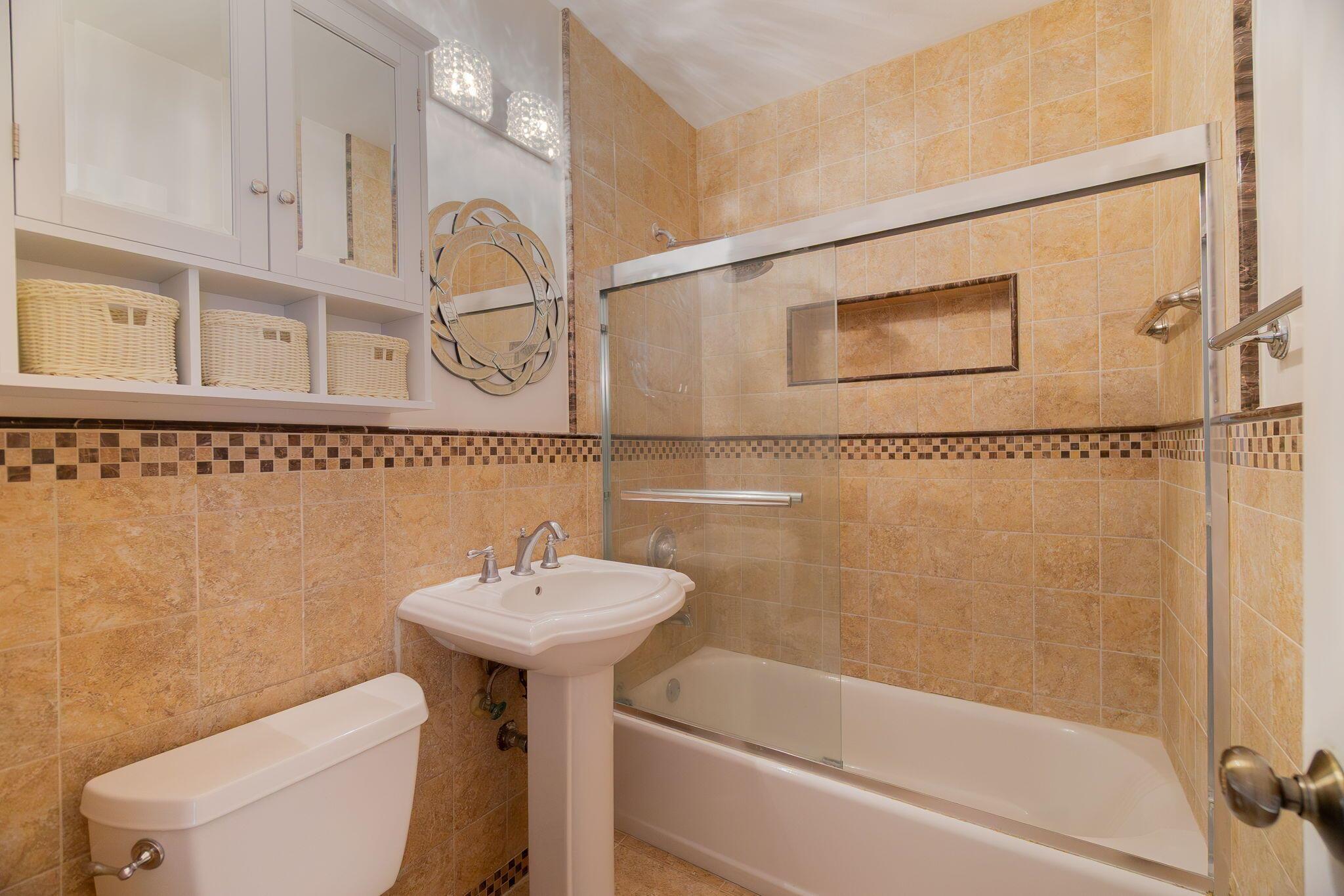 LANTANA HEIGHTS 5 - Residential