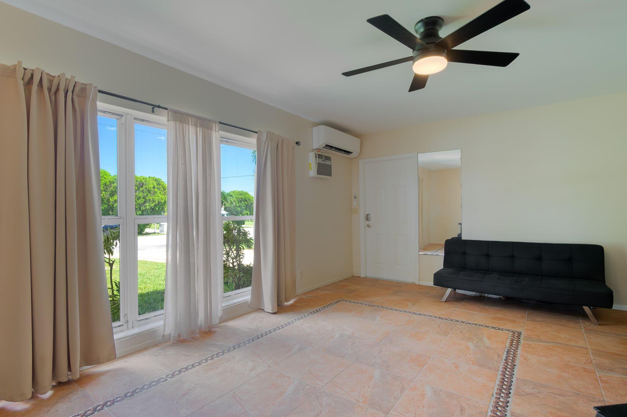 LANTANA HEIGHTS 5 - Residential