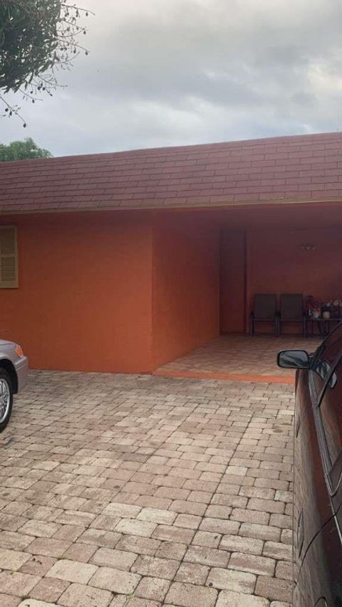 2070 NE 2nd Avenue Pompano Beach FL 33060