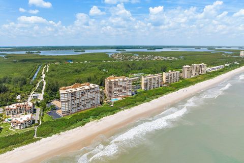 A home in Hutchinson Island