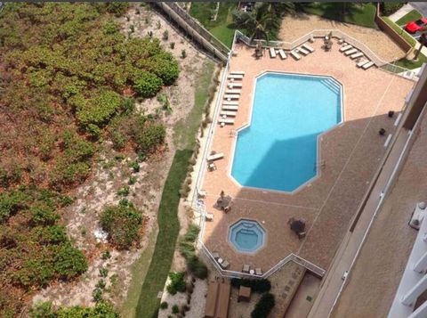 A home in Hutchinson Island