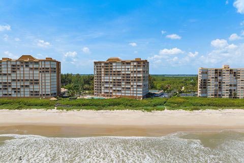 A home in Hutchinson Island