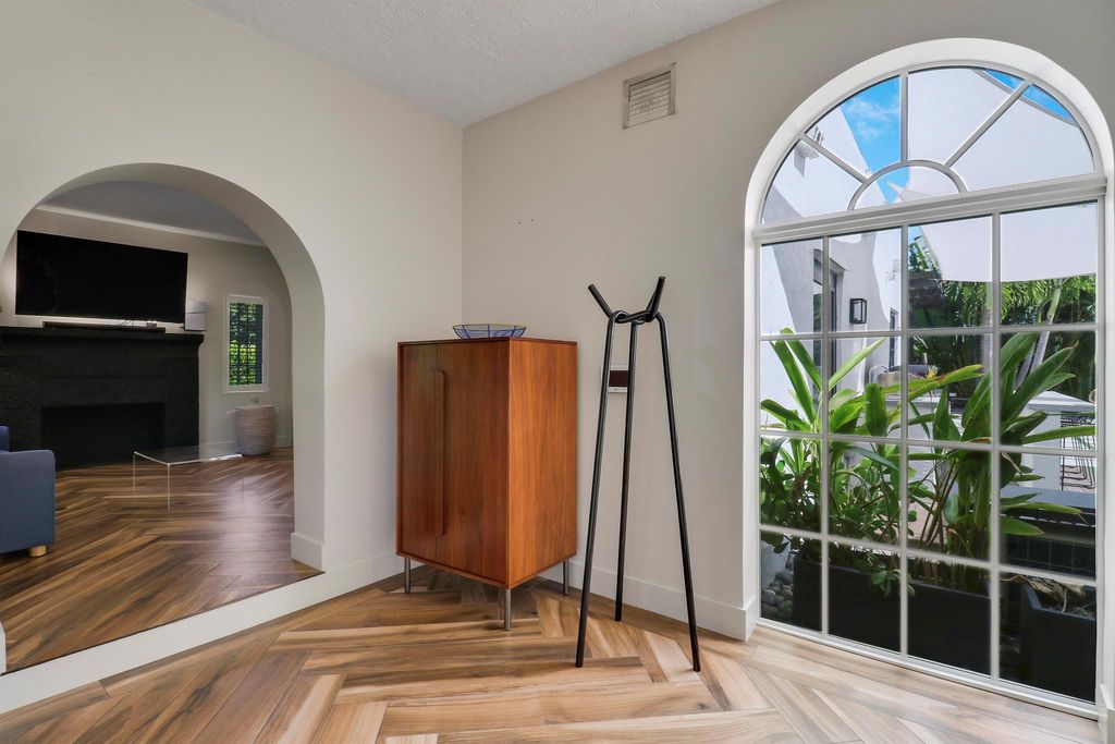 Photo of 529 Biscayne Drive, West Palm Beach, FL 33401 (MLS # R11114565)