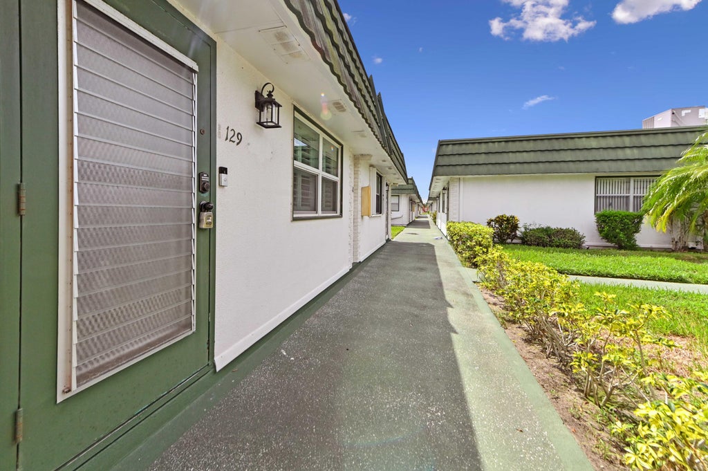 Photo of 129 WATERFORD F Way, Delray Beach, FL 33446 (MLS # B26074615)