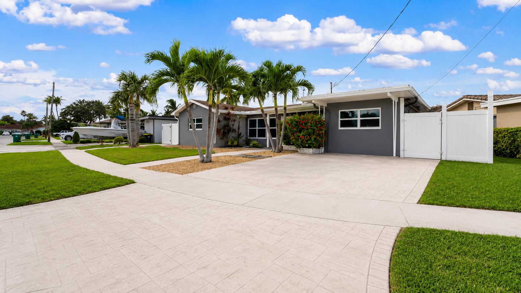 935 Nautilus Isle