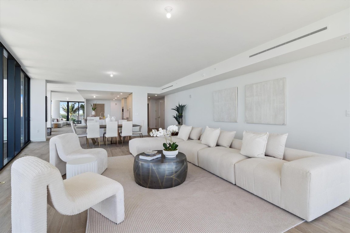 900 N Ocean Boulevard 401