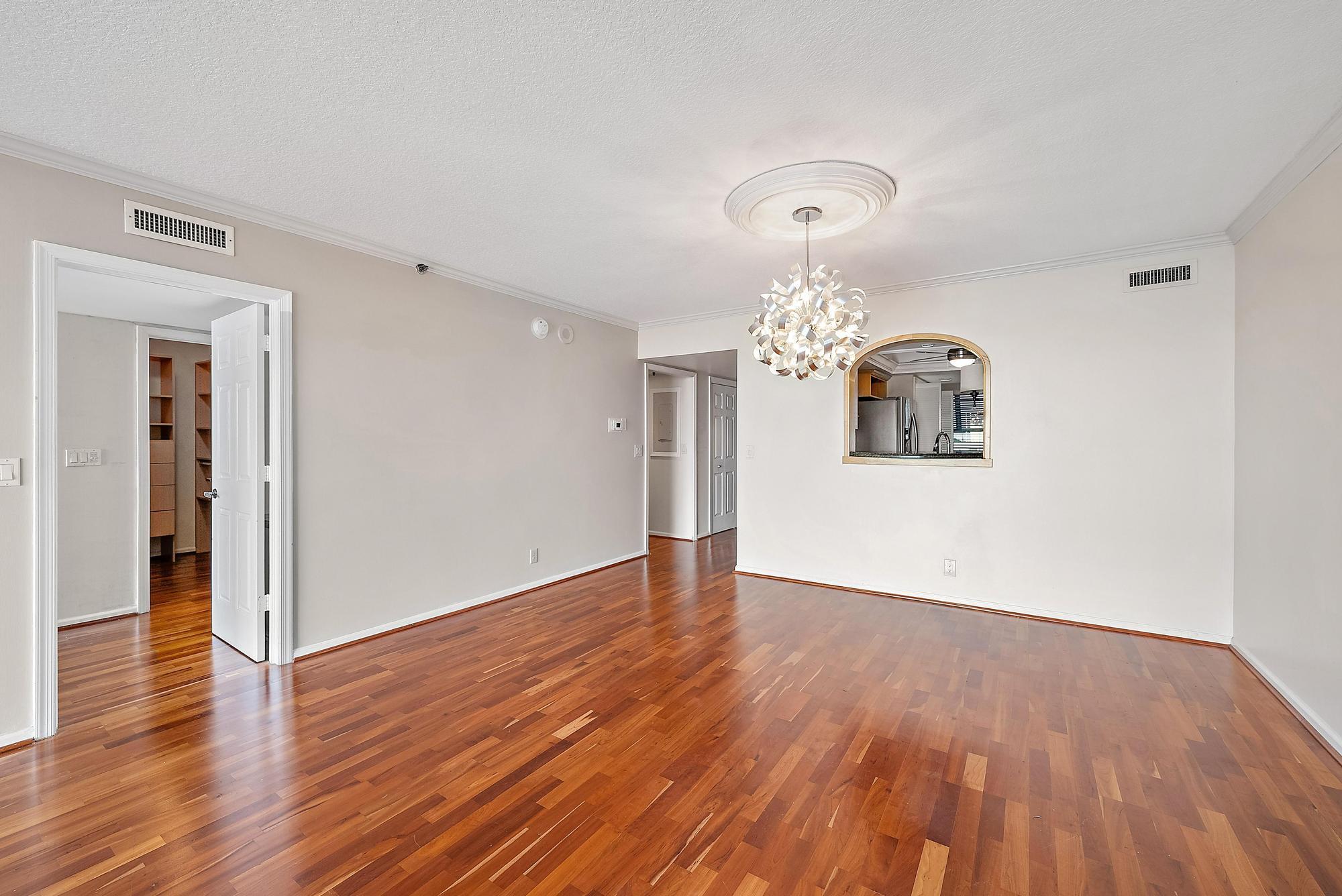 Governors Pointe - Residential