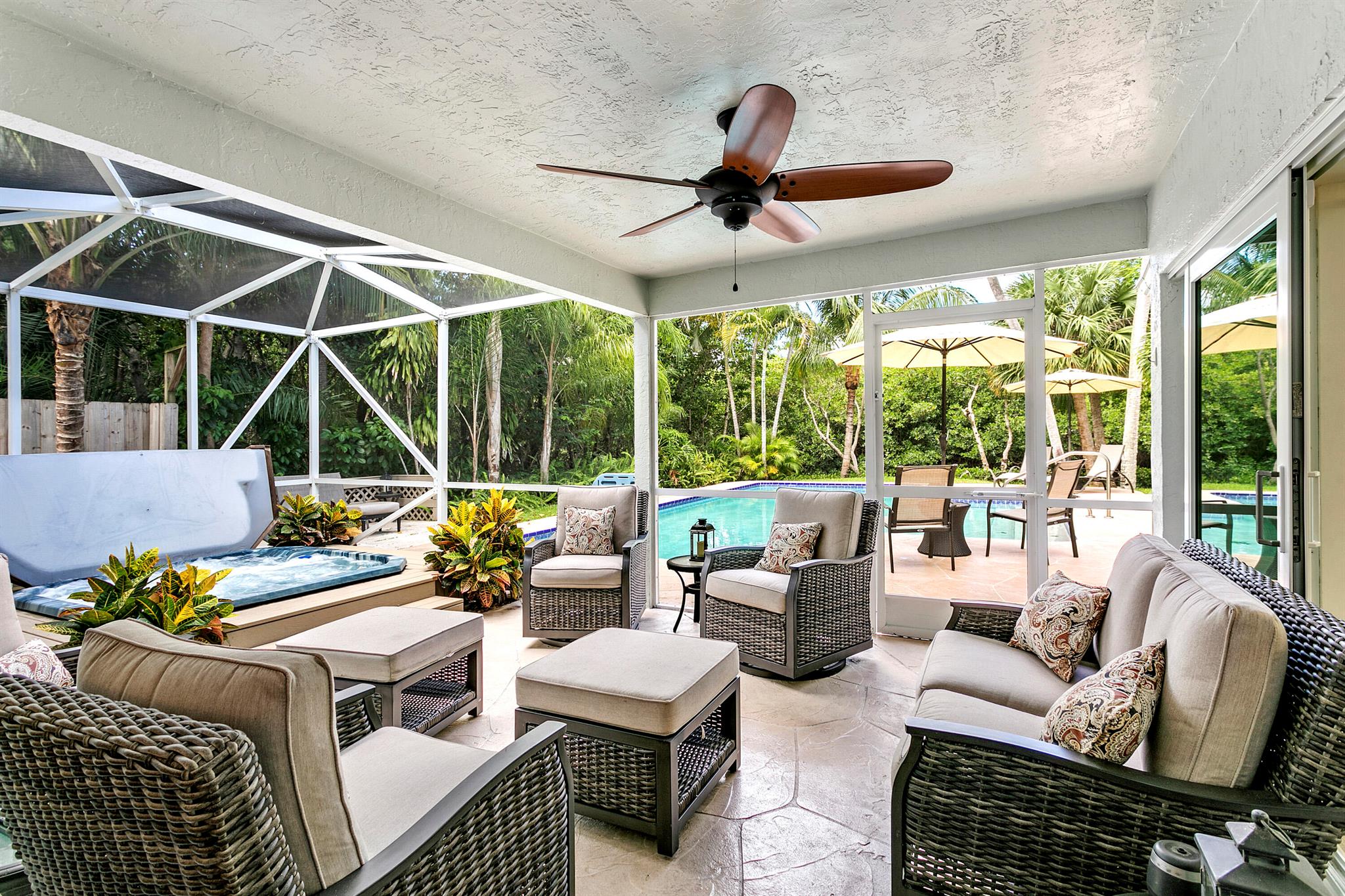 JUPITER WOODS - Residential