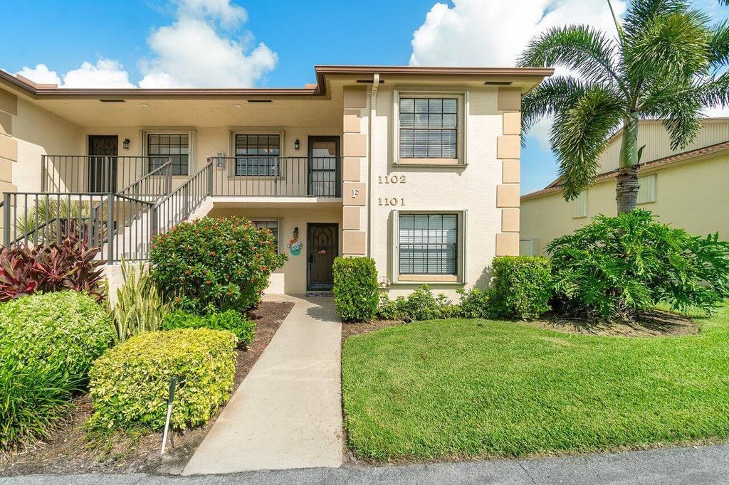 Photo of 1102 Pinecrest Circle #F, Jupiter, FL 33458 (MLS # R10914096)