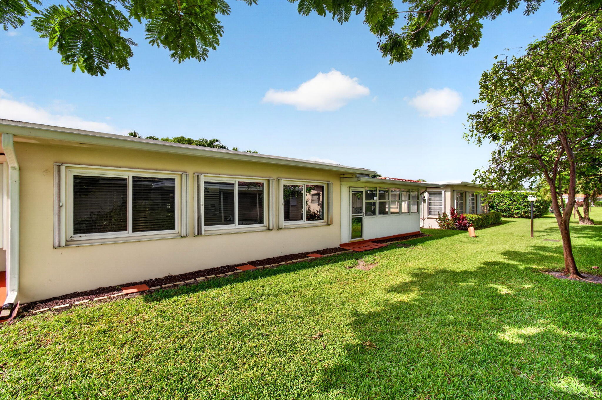 CRYSTAL LAKE VILLAS - Residential