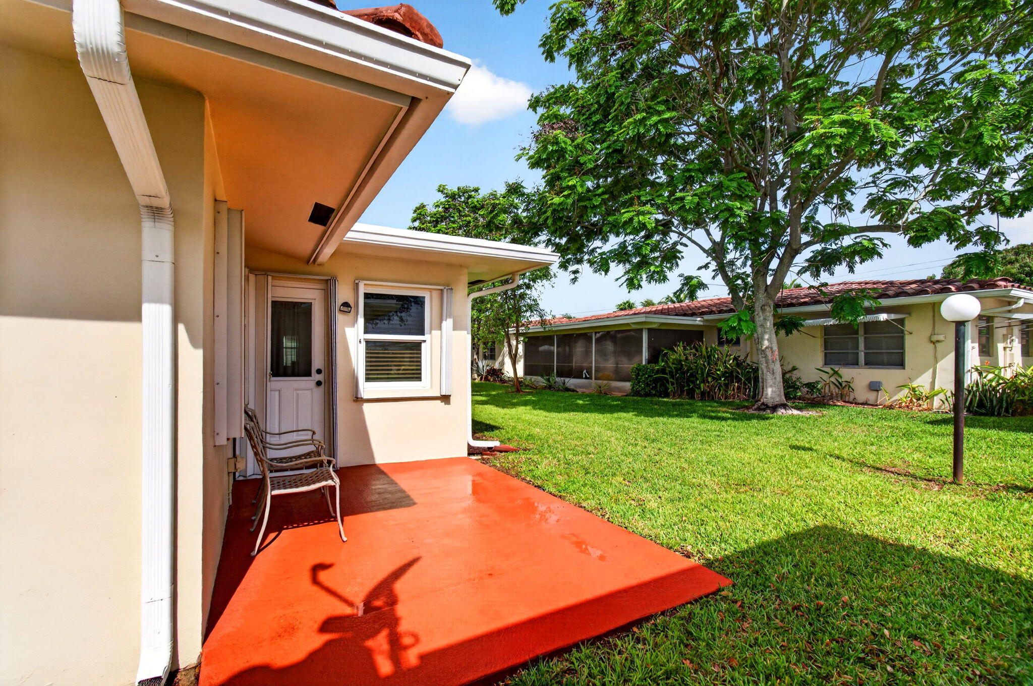 CRYSTAL LAKE VILLAS - Residential