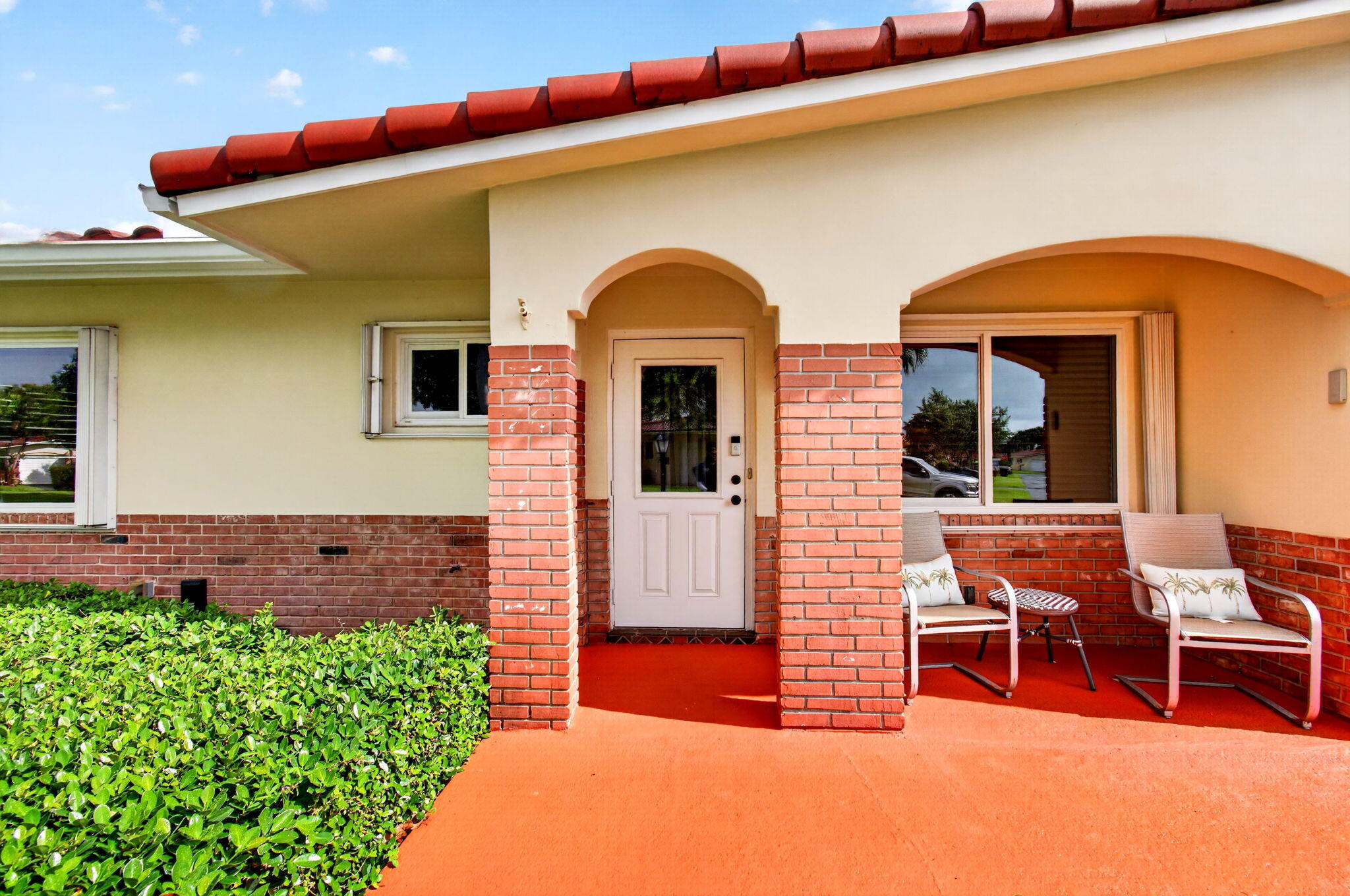 CRYSTAL LAKE VILLAS - Residential