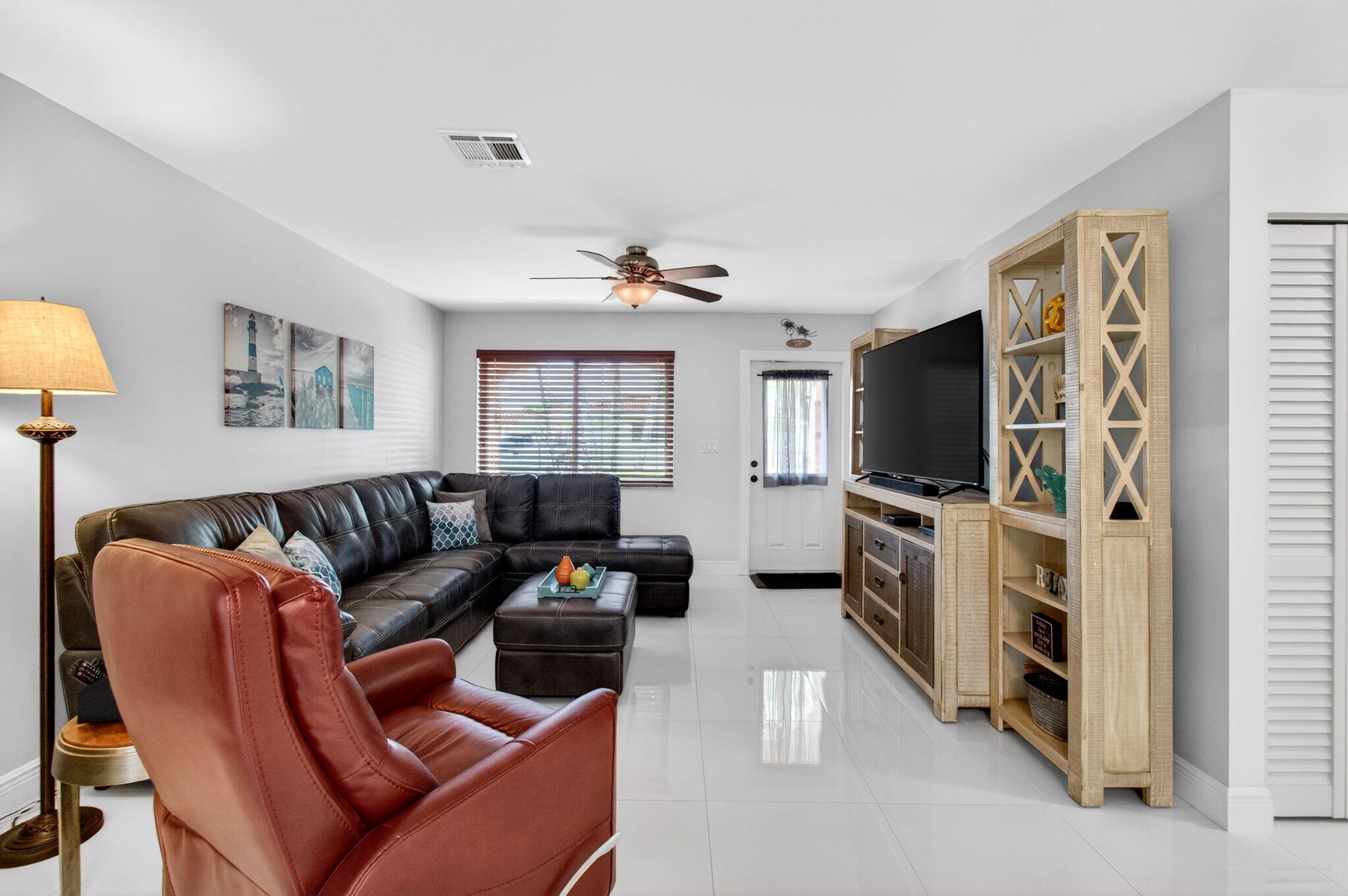 CRYSTAL LAKE VILLAS - Residential