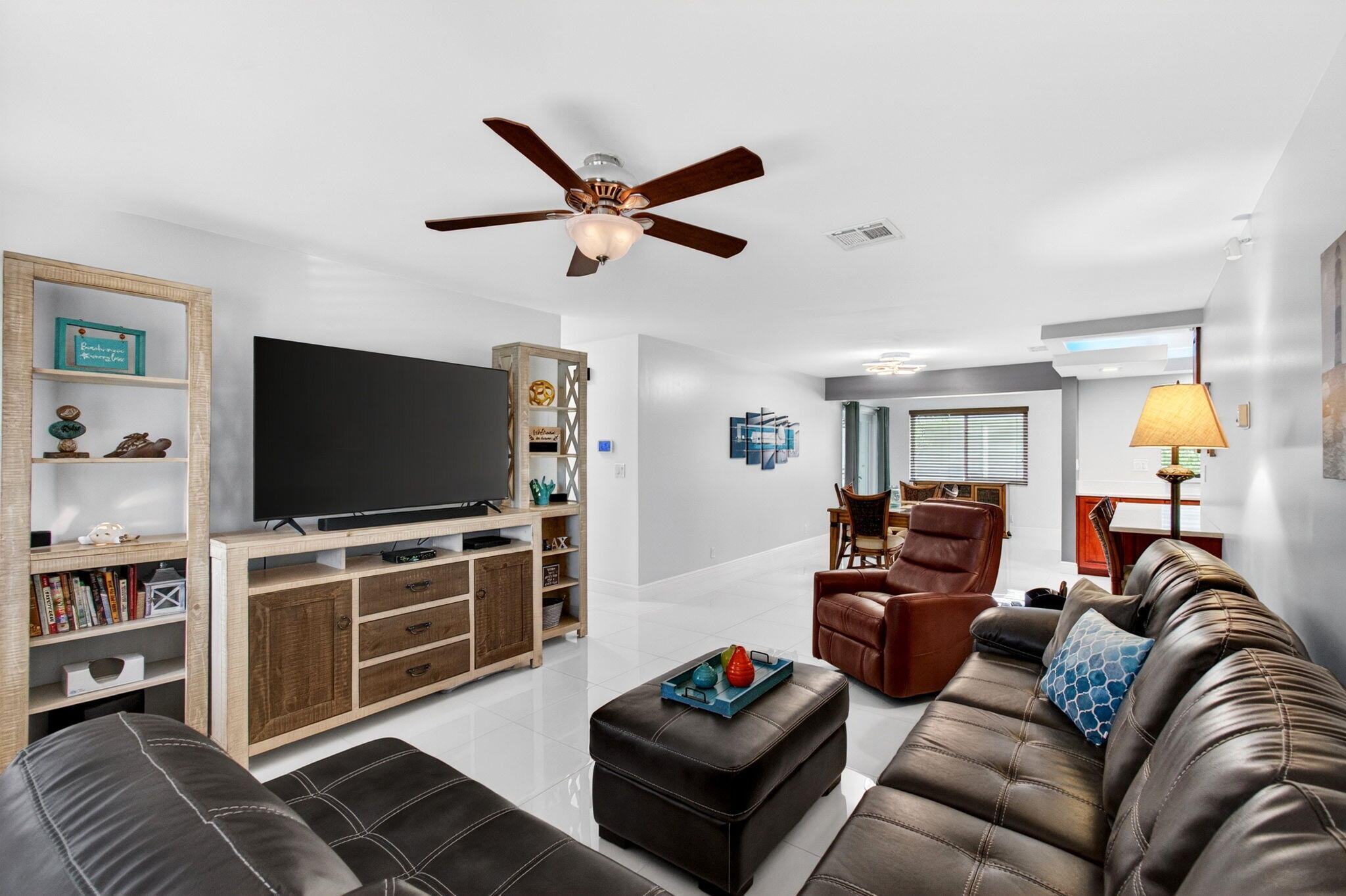 CRYSTAL LAKE VILLAS - Residential