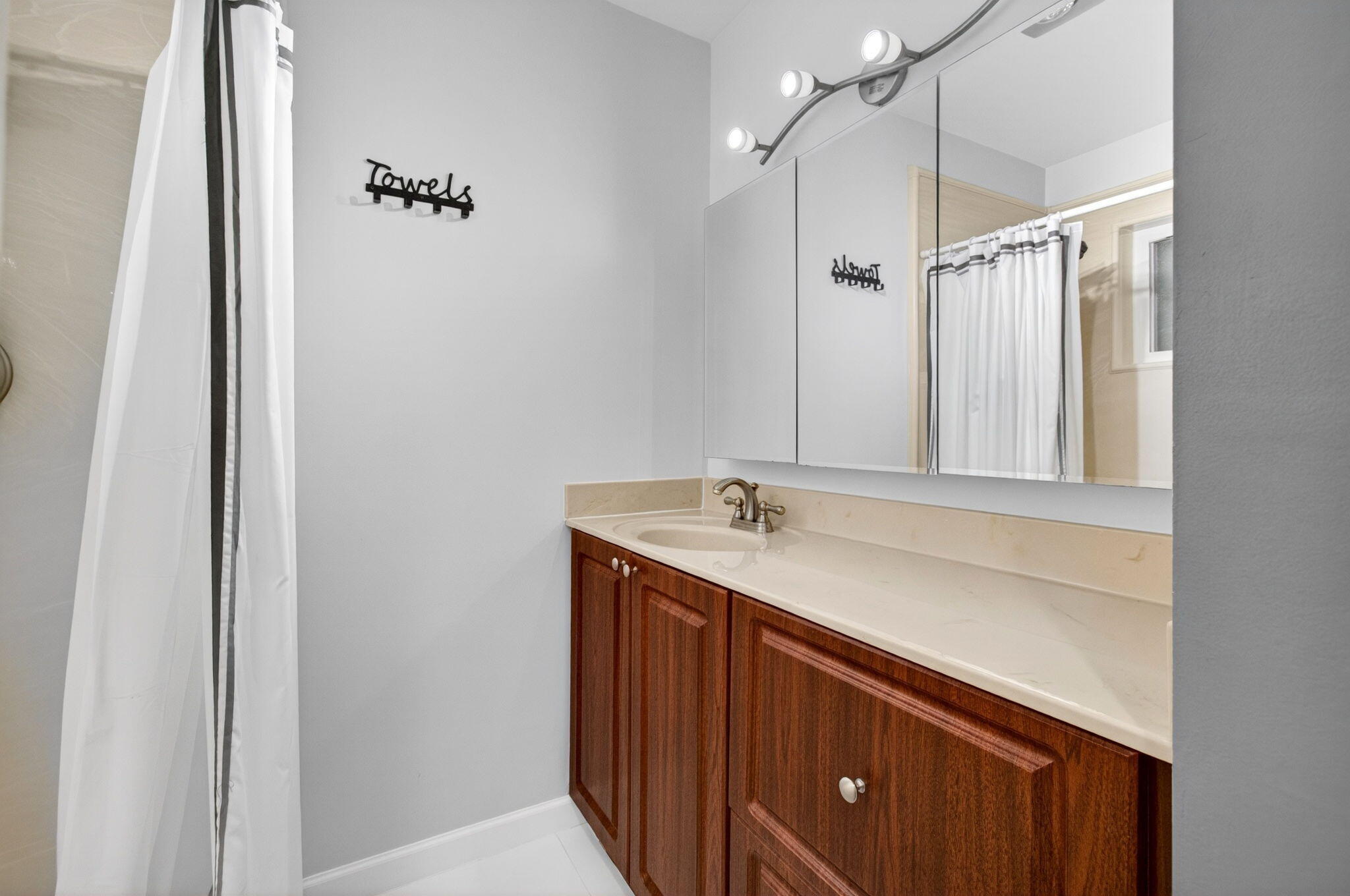 CRYSTAL LAKE VILLAS - Residential