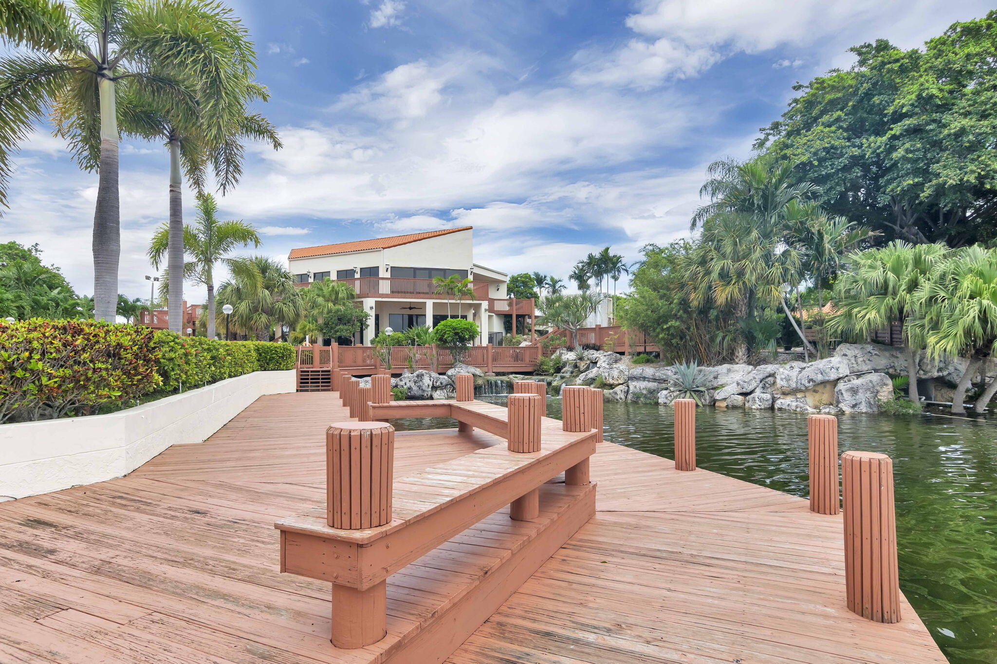 REPUBLIC SQUARE CONDO - Residential