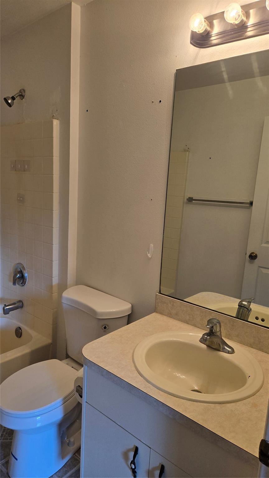 PORT MALABAR UNIT 19 - Residential