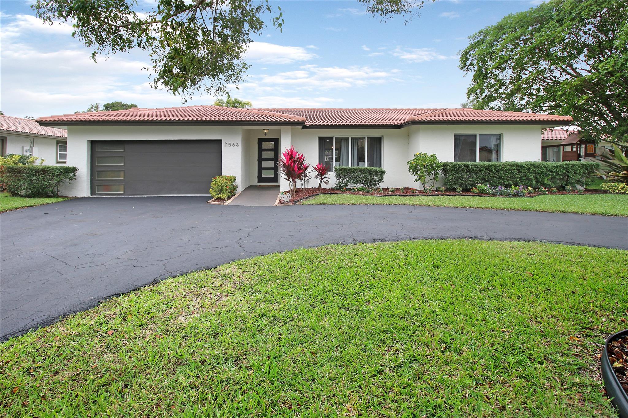 Coral Spgs Country Club - Residential