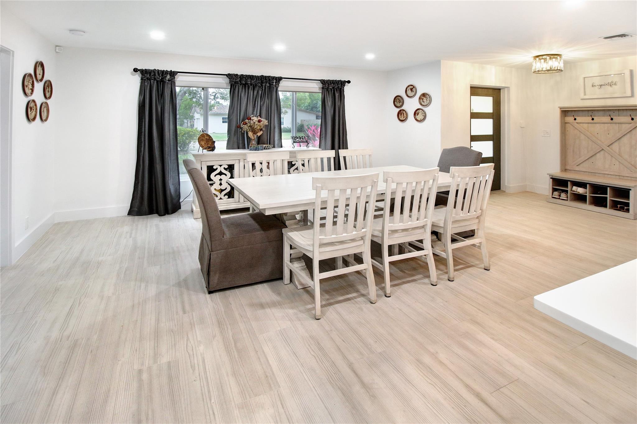Coral Spgs Country Club - Residential