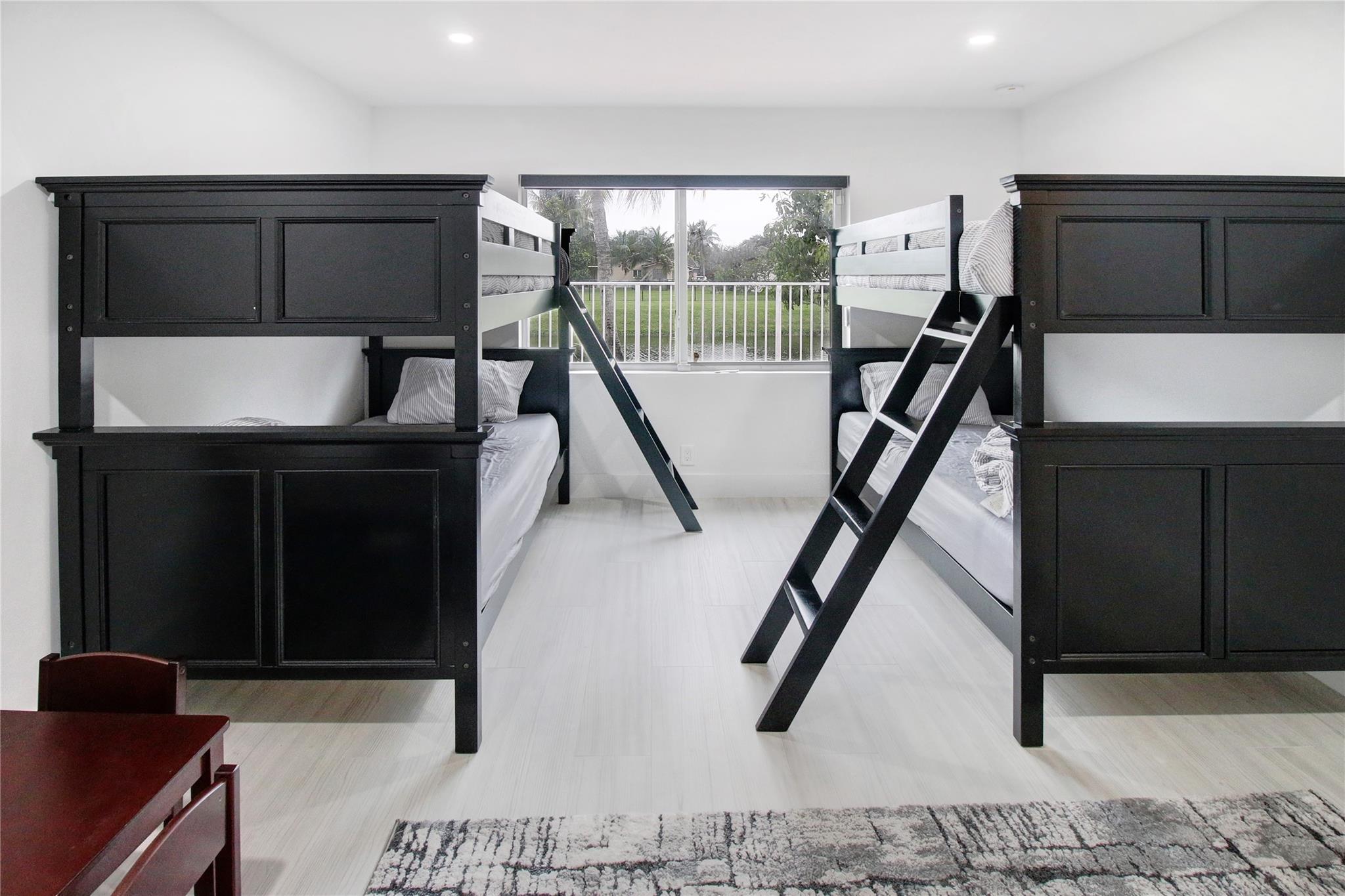 Coral Spgs Country Club - Residential