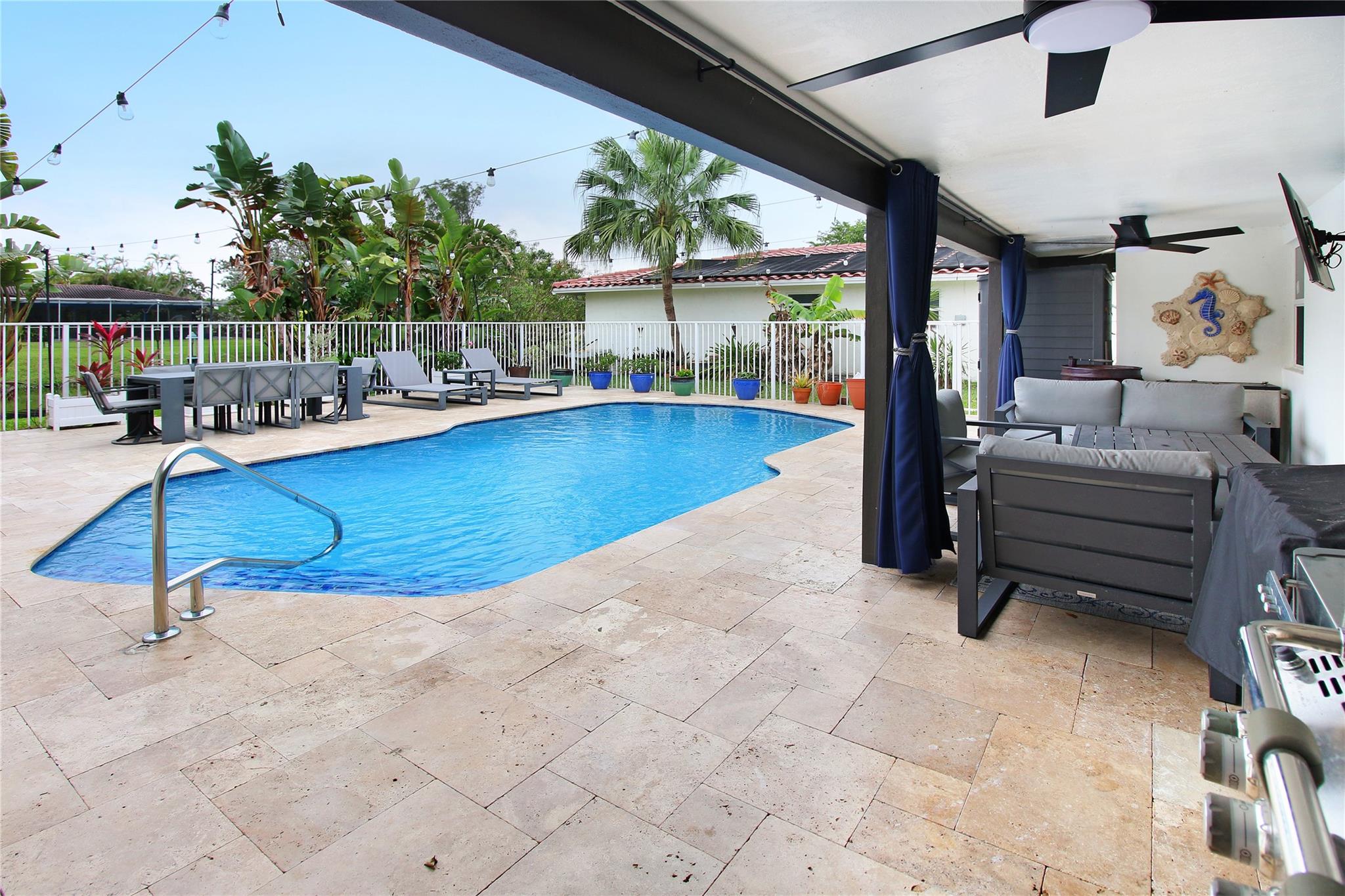 Coral Spgs Country Club - Residential