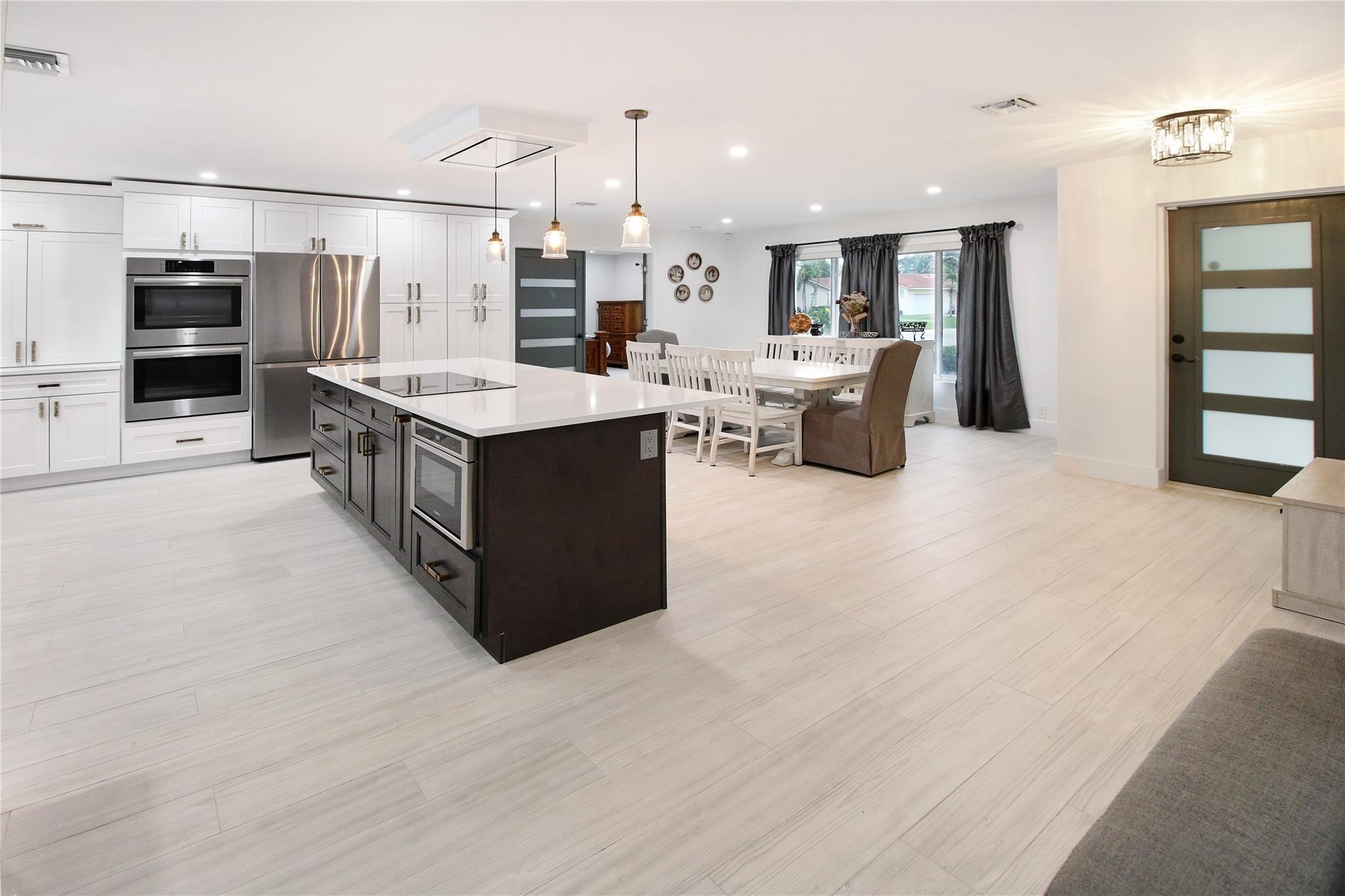 Coral Spgs Country Club - Residential