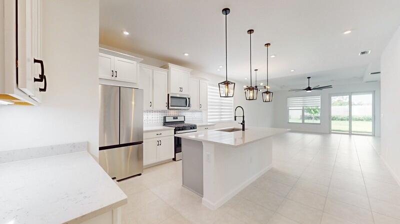 EMERY II - Residential