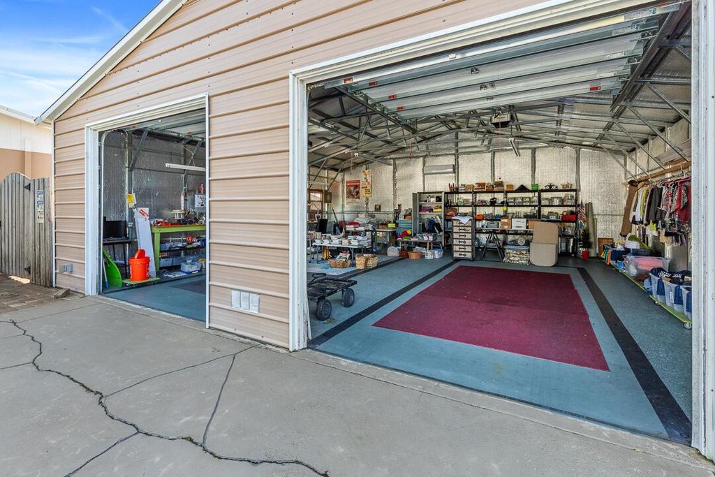 Photo of 3194 SE Jefferson Street, Stuart, FL 34997 (MLS # R11144929)