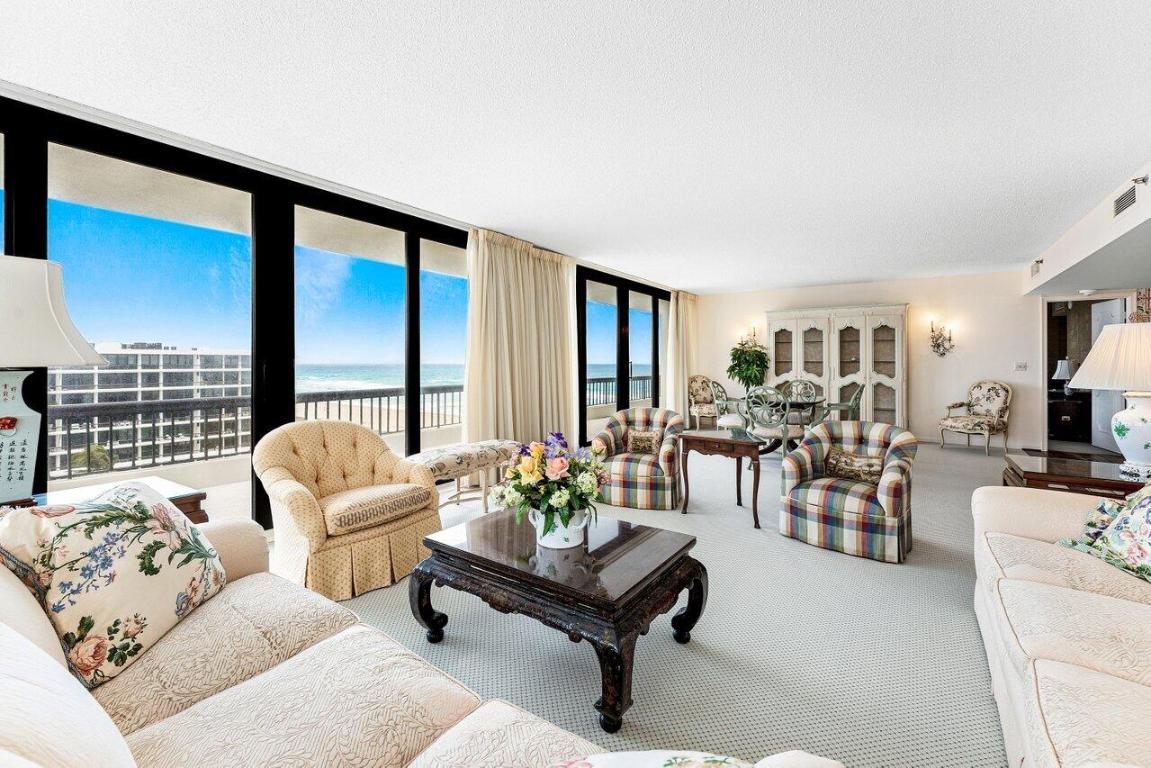 BEACH POINT CONDO - Residential