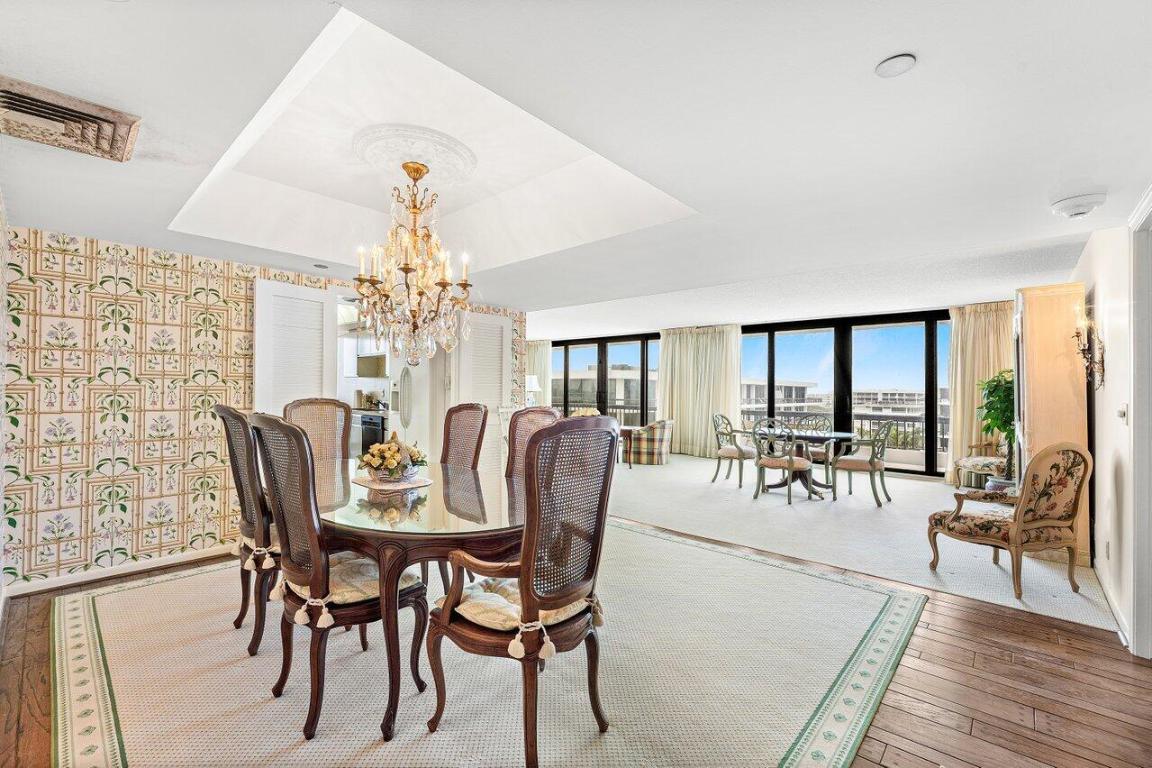 BEACH POINT CONDO - Residential