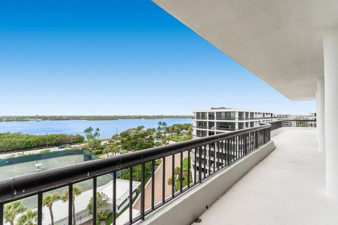 BEACH POINT CONDO - Residential