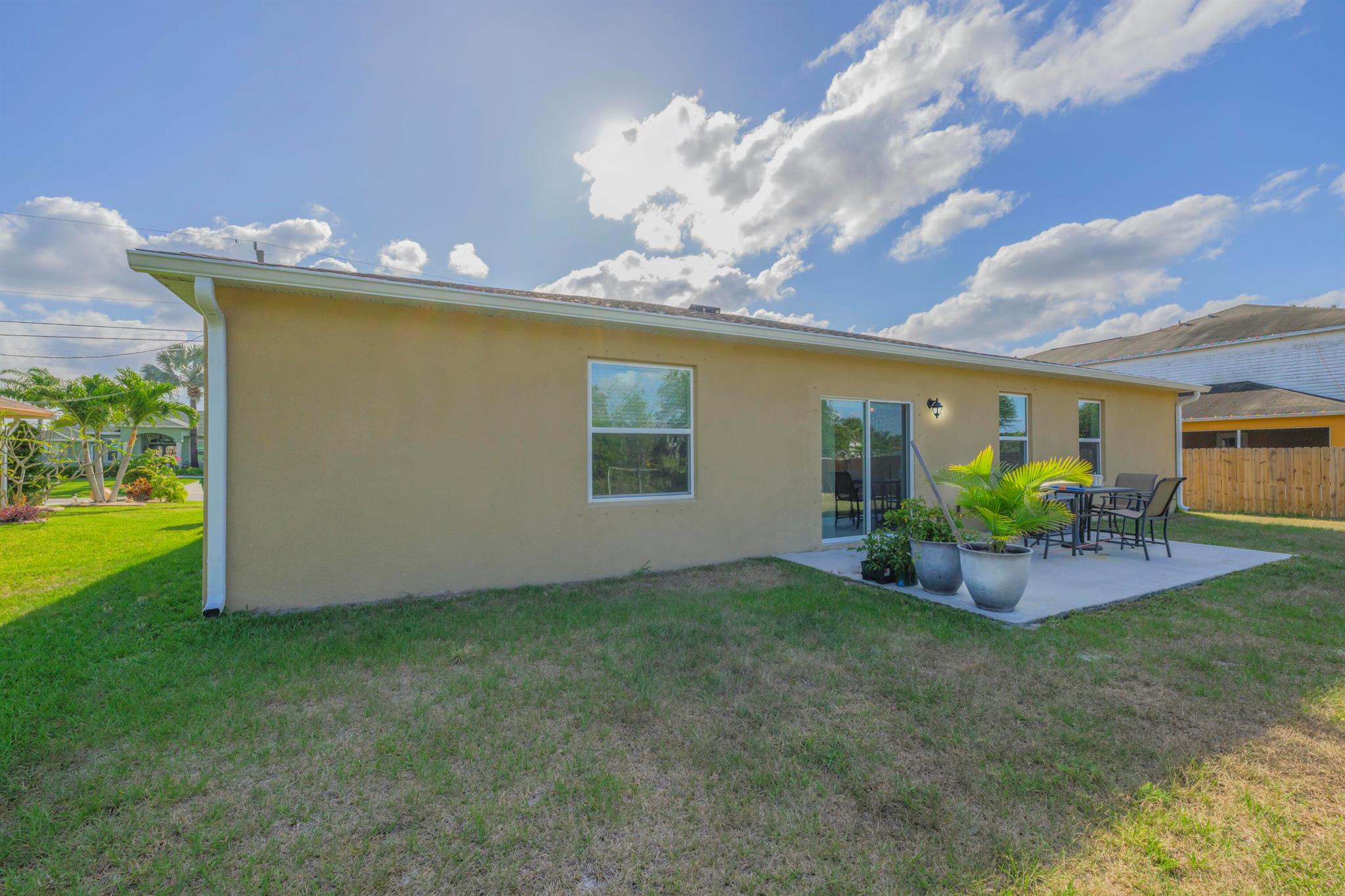 PORT ST LUCIE SECTION 21 - Residential Lease