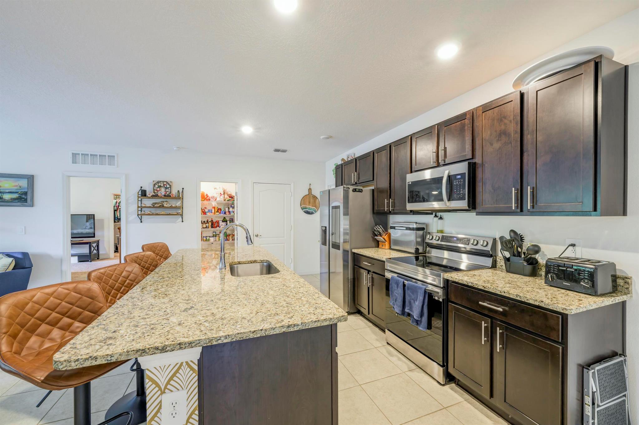 PORT ST LUCIE SECTION 21 - Residential Lease
