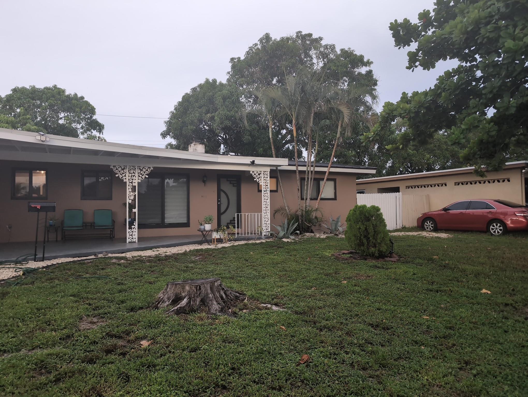 1024 Long Island Ave